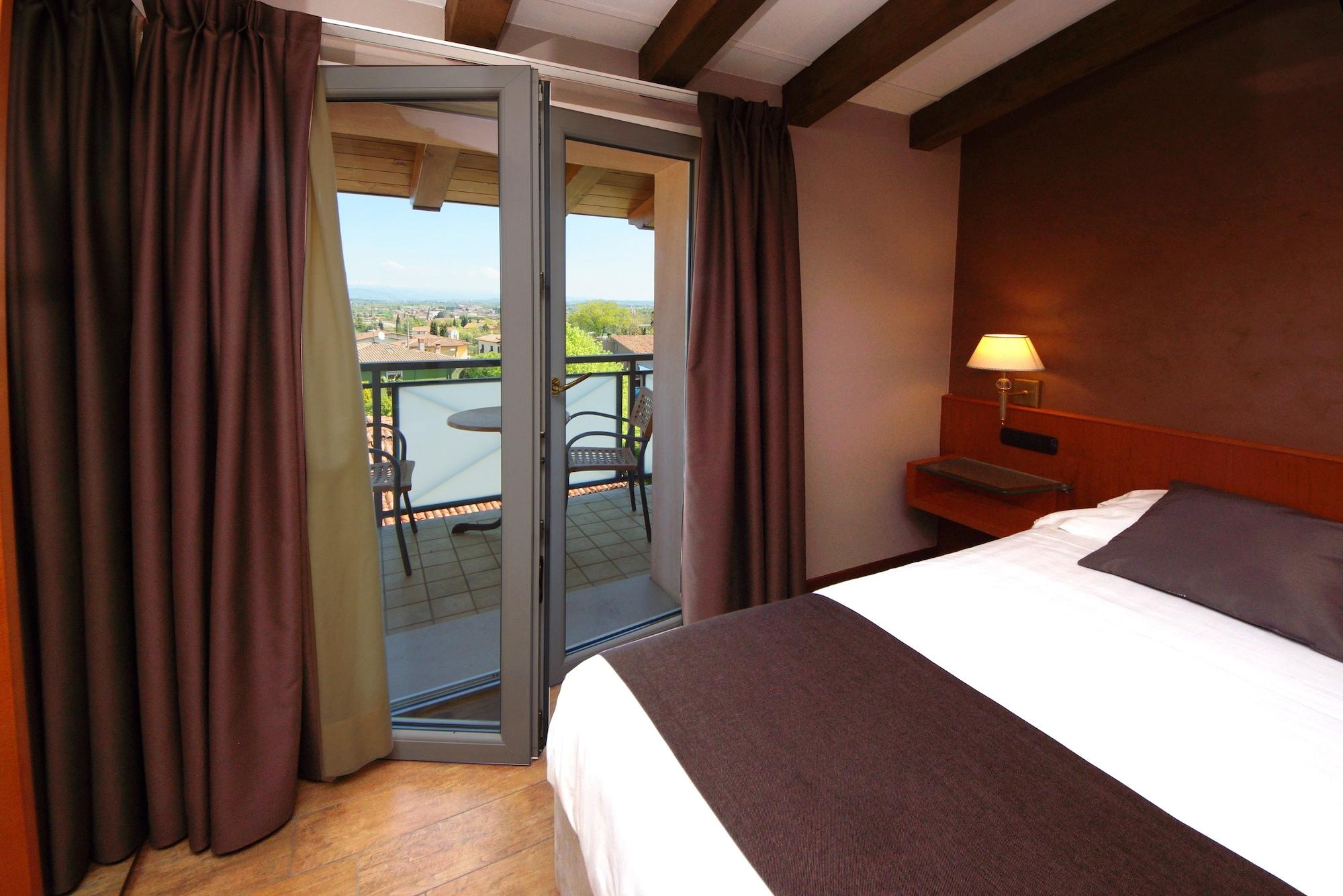 Hotel Clarin 14 By Dori Peschiera del Garda Kültér fotó
