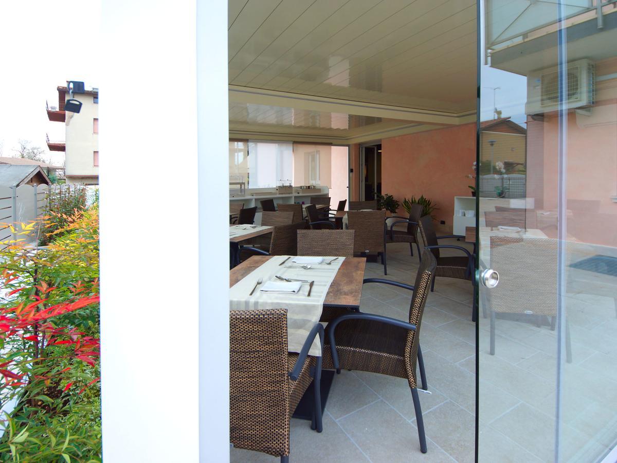 Hotel Clarin 14 By Dori Peschiera del Garda Kültér fotó